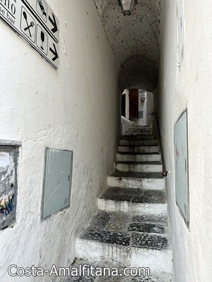 Escaleras / calles antiguas de Amalfi