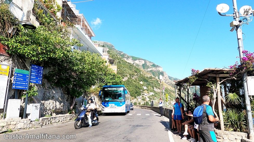 Parada autobús en Positano